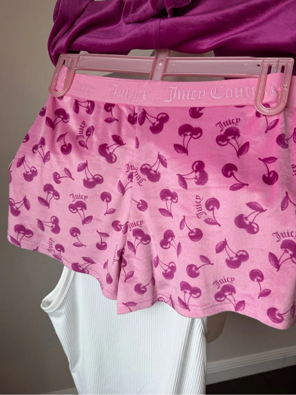 NWT Juicy Couture White Ribbed Tank with 2 Velvet Pink Cherry Boxer Shorts XL